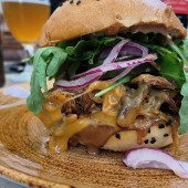Wolf - Burger & Steak Bar